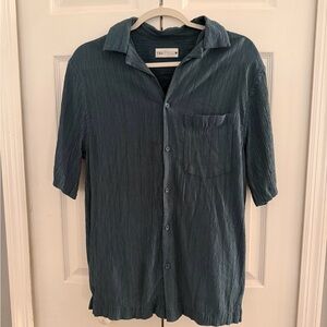 Zara Men's Textured Short-Sleeve Button-Up Shirt